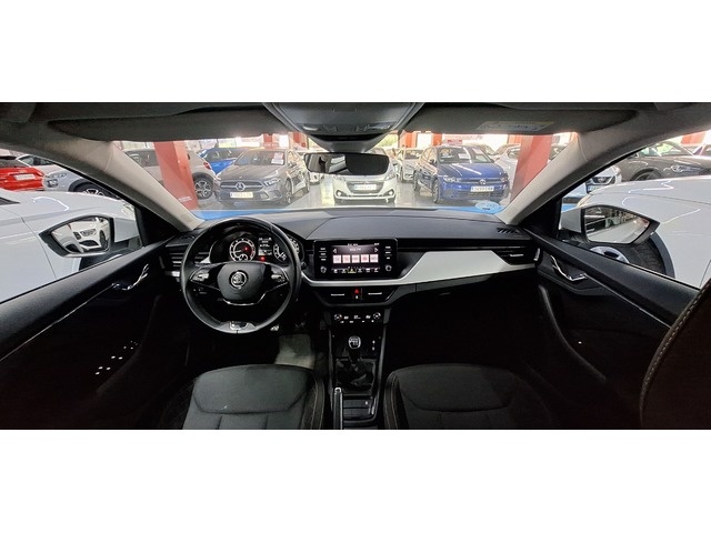 SkodaScala 1.5 TSI Ambition DSG 110 kW (150 CV) Vehículo usado en Barcelona - 11 SkodaScala 1.5 TSI Ambition DSG 110 kW (150 CV) Vehículo usado en Barcelona - 11