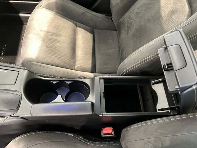 Lexus CT 200h Business 100 kW (136 CV) Vehículo usado en Madrid - 12