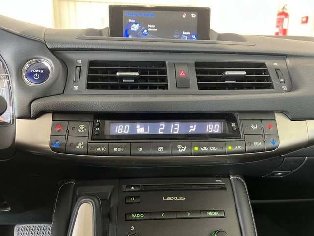 Lexus CT 200h Business 100 kW (136 CV) Vehículo usado en Madrid - 13 Lexus CT 200h Business 100 kW (136 CV) Vehículo usado en Madrid - 13