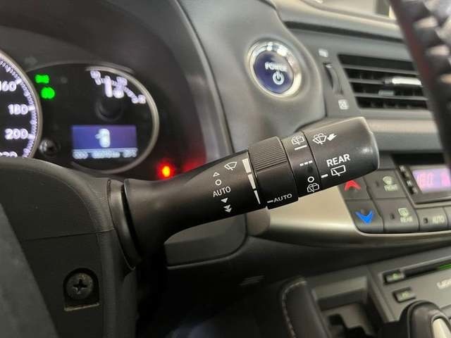 Lexus CT 200h Business 100 kW (136 CV) Vehículo usado en Madrid - 21 Lexus CT 200h Business 100 kW (136 CV) Vehículo usado en Madrid - 21