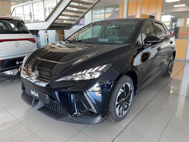 MGMG4 64kWh Luxury 150 kW (204 CV)