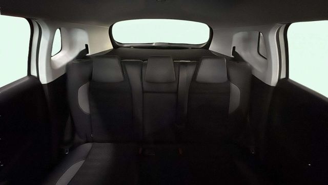 Peugeot2008 PureTech 110 S&S Signature 81 kW (110 CV) Vehículo usado en Barcelona - 17