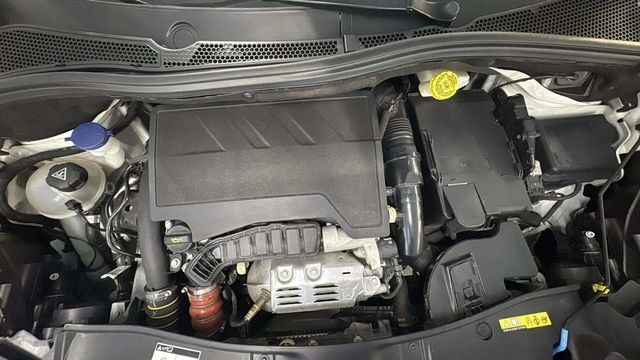 Peugeot2008 PureTech 110 S&S Signature 81 kW (110 CV) Vehículo usado en Barcelona - 19