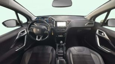 Peugeot 2008 PureTech 110 S&S Signature 81 kW (110 CV) Peugeot 2008 PureTech 110 S&S Signature 81 kW (110 CV)