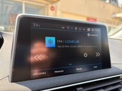 Peugeot 3008 PureTech 130 S&S Allure 96 kW (130 CV) Peugeot 3008 PureTech 130 S&S Allure 96 kW (130 CV)