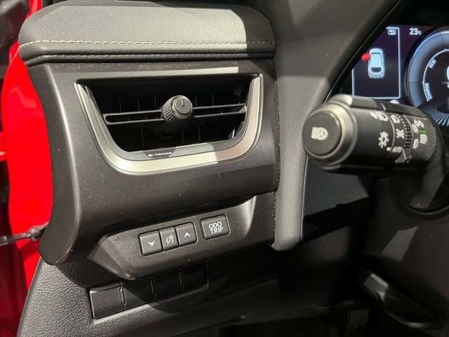 Lexus UX 250h Business 2WD 135 kW (184 CV) Vehículo usado en Madrid - 18 Lexus UX 250h Business 2WD 135 kW (184 CV) Vehículo usado en Madrid - 18