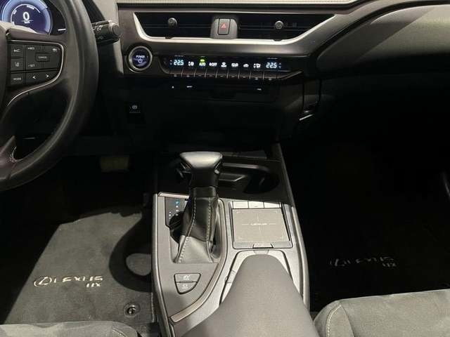 Lexus UX 250h Business 2WD 135 kW (184 CV) Vehículo usado en Madrid - 22