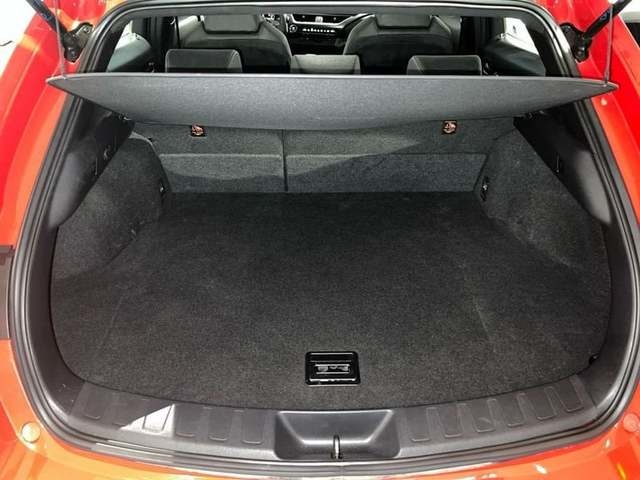 Lexus UX 250h Business 2WD 135 kW (184 CV) Vehículo usado en Madrid - 29 Lexus UX 250h Business 2WD 135 kW (184 CV) Vehículo usado en Madrid - 29