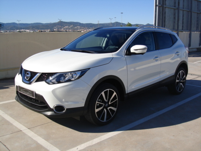 NissanQashqai 1.6 dCi Tekna Premium 4x2 96 kW (130 CV) Vehículo usado en Barcelona - 1 NissanQashqai 1.6 dCi Tekna Premium 4x2 96 kW (130 CV) Vehículo usado en Barcelona - 1