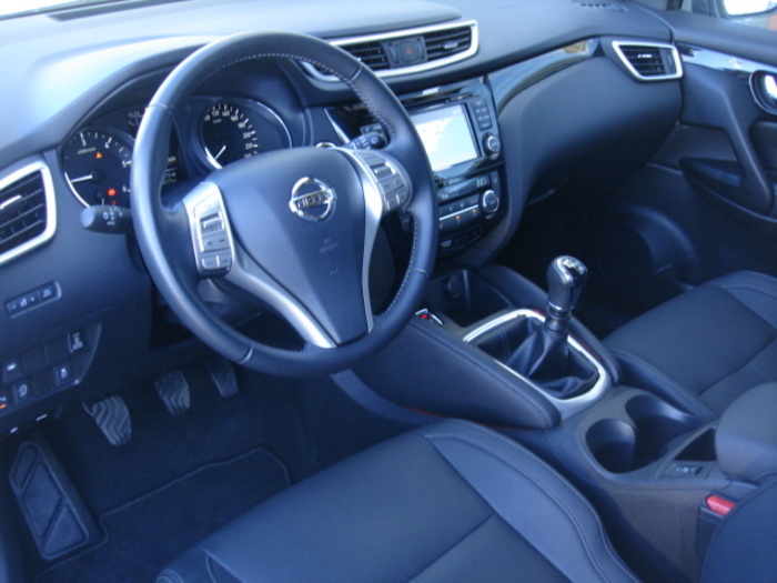 NissanQashqai 1.6 dCi Tekna Premium 4x2 96 kW (130 CV) Vehículo usado en Barcelona - 17 NissanQashqai 1.6 dCi Tekna Premium 4x2 96 kW (130 CV) Vehículo usado en Barcelona - 17