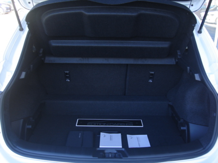 NissanQashqai 1.6 dCi Tekna Premium 4x2 96 kW (130 CV) Vehículo usado en Barcelona - 53 NissanQashqai 1.6 dCi Tekna Premium 4x2 96 kW (130 CV) Vehículo usado en Barcelona - 53