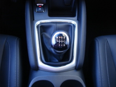 Nissan Qashqai 1.6 dCi Tekna Premium 4x2 96 kW (130 CV) Nissan Qashqai 1.6 dCi Tekna Premium 4x2 96 kW (130 CV)