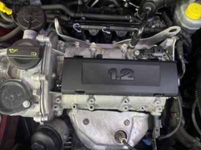 SEAT Ibiza SC 1.2 TSI Style 66 kW (90 CV) SEAT Ibiza SC 1.2 TSI Style 66 kW (90 CV)