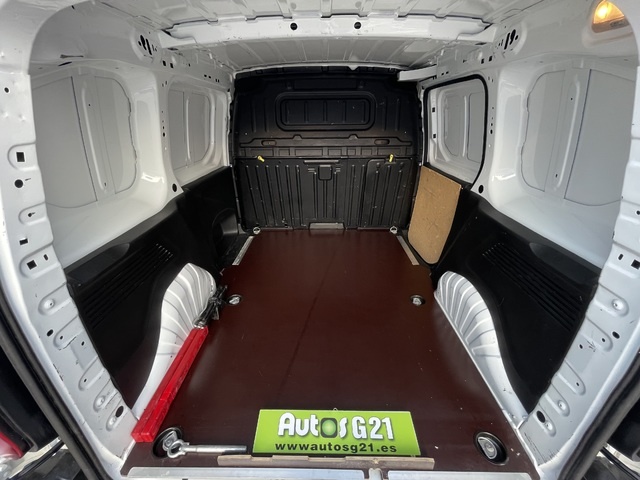 OpelCombo Furgon 1.5 TD Express L H1 75 kW (102 CV) Vehículo usado en Barcelona - 8