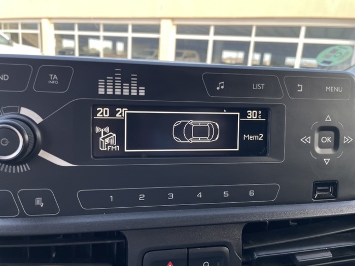 OpelCombo Furgon 1.5 TD Express L H1 75 kW (102 CV) Vehículo usado en Barcelona - 14 OpelCombo Furgon 1.5 TD Express L H1 75 kW (102 CV) Vehículo usado en Barcelona - 14