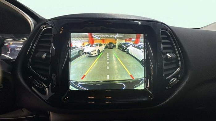 JeepCompass 2.0 Multijet Limited 4x4 AD Auto 103 kW (140 CV) Vehículo usado en Barcelona - 16 JeepCompass 2.0 Multijet Limited 4x4 AD Auto 103 kW (140 CV) Vehículo usado en Barcelona - 16