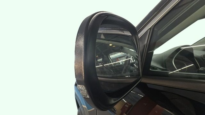 JeepCompass 2.0 Multijet Limited 4x4 AD Auto 103 kW (140 CV) Vehículo usado en Barcelona - 23 JeepCompass 2.0 Multijet Limited 4x4 AD Auto 103 kW (140 CV) Vehículo usado en Barcelona - 23