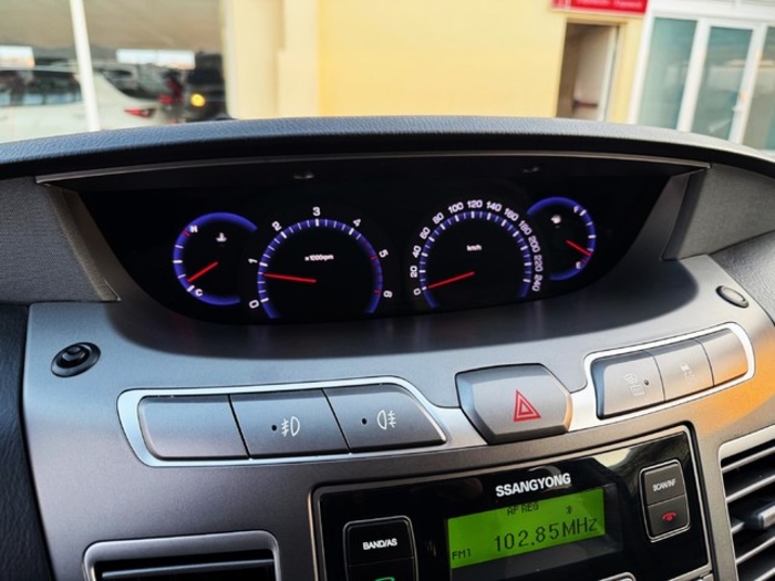 SsangyongRodius D22T Limited Auto 131 kW (178 CV) Vehículo usado en Barcelona - 16 SsangyongRodius D22T Limited Auto 131 kW (178 CV) Vehículo usado en Barcelona - 16