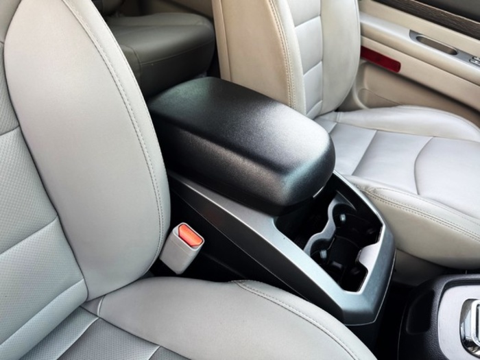 SsangyongRodius D22T Limited Auto 131 kW (178 CV) Vehículo usado en Barcelona - 21 SsangyongRodius D22T Limited Auto 131 kW (178 CV) Vehículo usado en Barcelona - 21