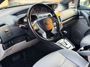 Ssangyong Rodius D22T Limited Auto 131 kW (178 CV)