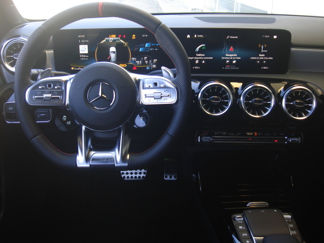 Mercedes-BenzClase A 35 Mercedes-AMG 4Matic+ 225 kW (306 CV) Vehículo usado en Barcelona - 15