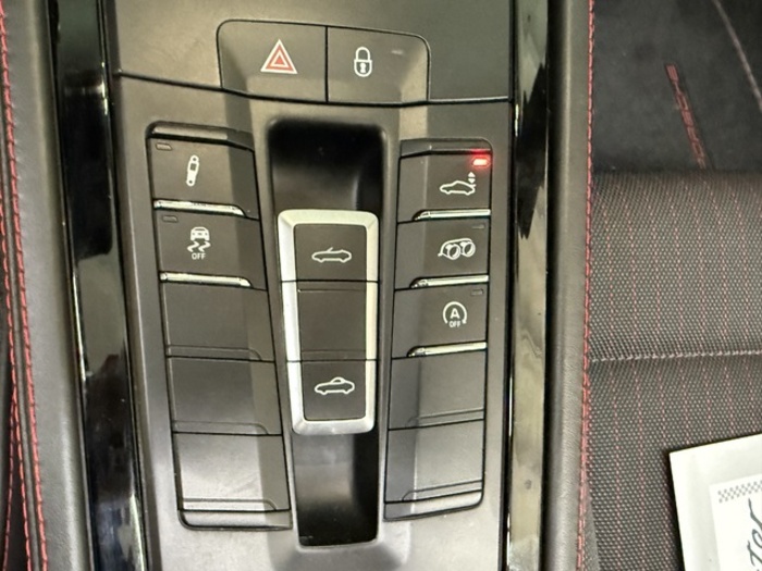 Porsche718 Boxster T Cabrio 220 kW (300 CV) Vehículo usado en Barcelona - 9 Porsche718 Boxster T Cabrio 220 kW (300 CV) Vehículo usado en Barcelona - 9