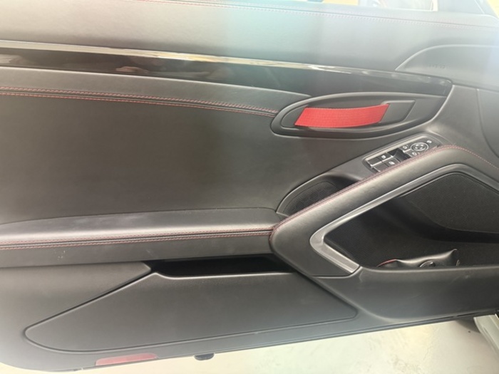 Porsche718 Boxster T Cabrio 220 kW (300 CV) Vehículo usado en Barcelona - 11 Porsche718 Boxster T Cabrio 220 kW (300 CV) Vehículo usado en Barcelona - 11