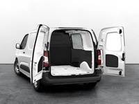 Peugeot Partner Furgon BlueHDi 100 Standard 600kg 75 kW (102 CV) Vehículo nuevo en Madrid thumbs 5 Peugeot Partner Furgon BlueHDi 100 Standard 600kg 75 kW (102 CV) Vehículo nuevo en Madrid thumbs 5