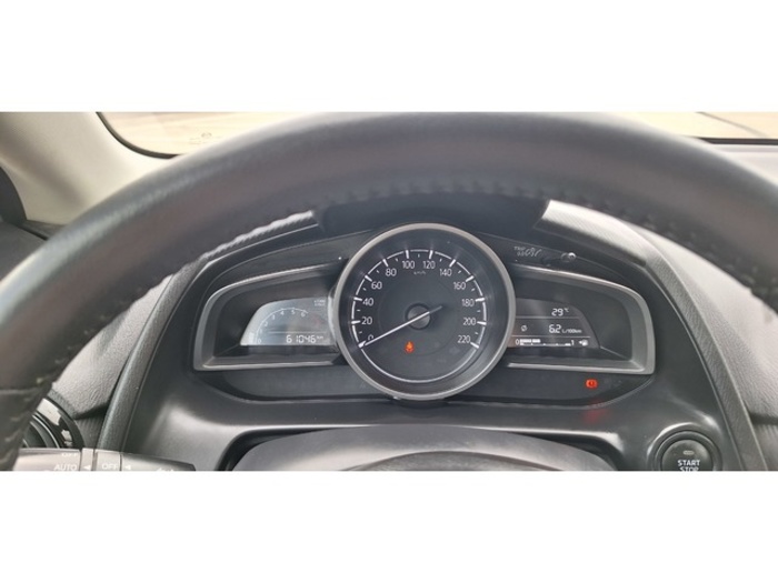 MazdaMazda 2 1.5 GE Zenith Safety White Navy 66 kW (90 CV) Vehículo usado en Barcelona - 12 MazdaMazda 2 1.5 GE Zenith Safety White Navy 66 kW (90 CV) Vehículo usado en Barcelona - 12