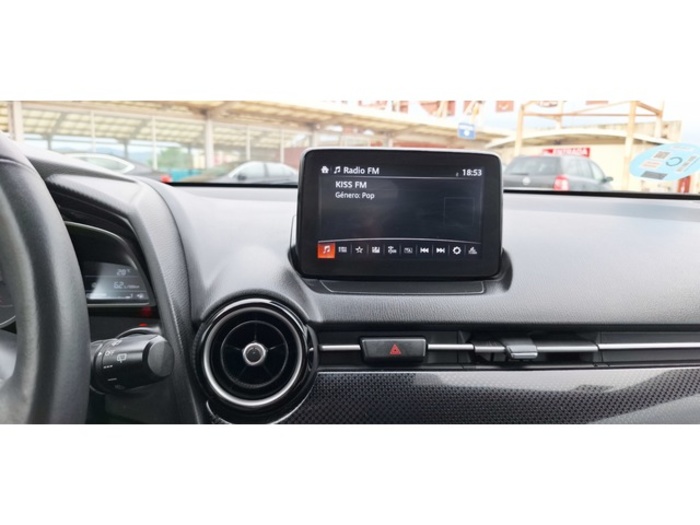 MazdaMazda 2 1.5 GE Zenith Safety White Navy 66 kW (90 CV) Vehículo usado en Barcelona - 15 MazdaMazda 2 1.5 GE Zenith Safety White Navy 66 kW (90 CV) Vehículo usado en Barcelona - 15