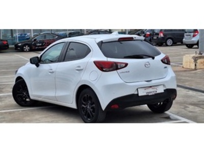 Mazda Mazda 2 1.5 GE Zenith Safety White Navy 66 kW (90 CV) Mazda Mazda 2 1.5 GE Zenith Safety White Navy 66 kW (90 CV)