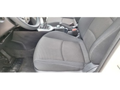 Mazda Mazda 2 1.5 GE Zenith Safety White Navy 66 kW (90 CV) Mazda Mazda 2 1.5 GE Zenith Safety White Navy 66 kW (90 CV)