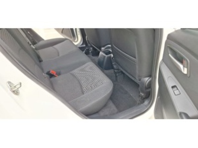 Mazda Mazda 2 1.5 GE Zenith Safety White Navy 66 kW (90 CV) Mazda Mazda 2 1.5 GE Zenith Safety White Navy 66 kW (90 CV)