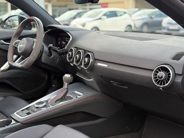 AudiTT Roadster S line edition 45 TFSI quattro 180 kW (245 CV) S tronic Vehículo usado en Barcelona - 6