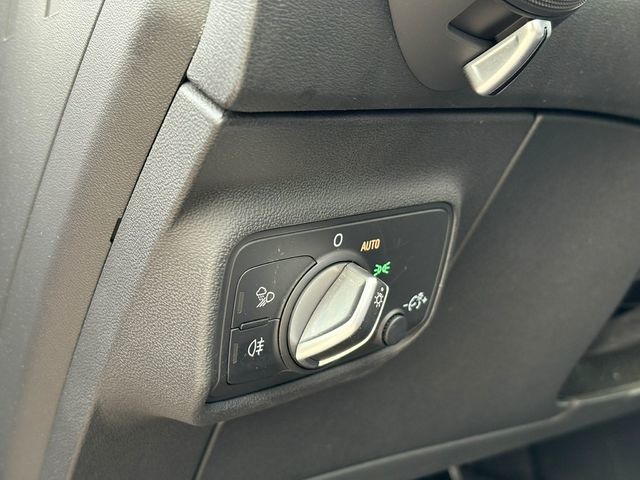 AudiTT Roadster S line edition 45 TFSI quattro 180 kW (245 CV) S tronic Vehículo usado en Barcelona - 28