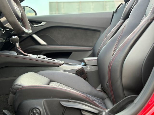 AudiTT Roadster S line edition 45 TFSI quattro 180 kW (245 CV) S tronic Vehículo usado en Barcelona - 32