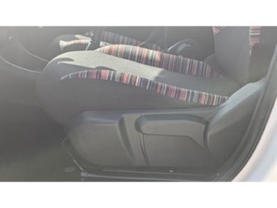 Citroen C1 VTi 72 S&S Feel 53 kW (72 CV) Citroen C1 VTi 72 S&S Feel 53 kW (72 CV)