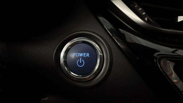 ToyotaC-HR 1.8 125H Advance 90 kW (122 CV) Vehículo usado en Barcelona - 15 ToyotaC-HR 1.8 125H Advance 90 kW (122 CV) Vehículo usado en Barcelona - 15