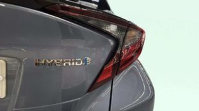 Toyota C-HR 1.8 125H Advance 90 kW (122 CV) Toyota C-HR 1.8 125H Advance 90 kW (122 CV)