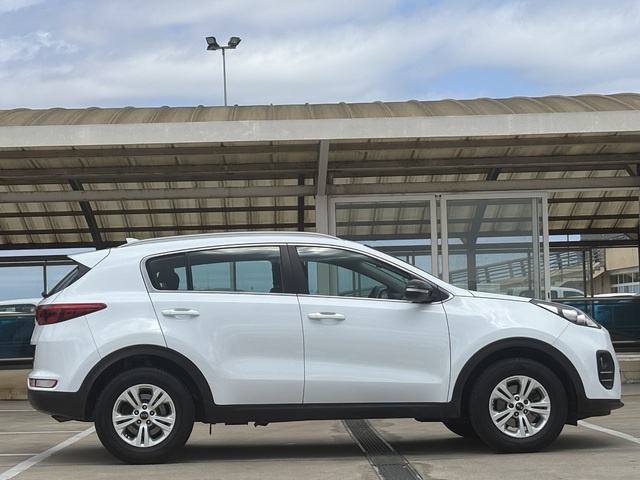 KiaSportage 1.6 GDi Drive 4x2 97 kW (132 CV) Vehículo usado en Barcelona - 4