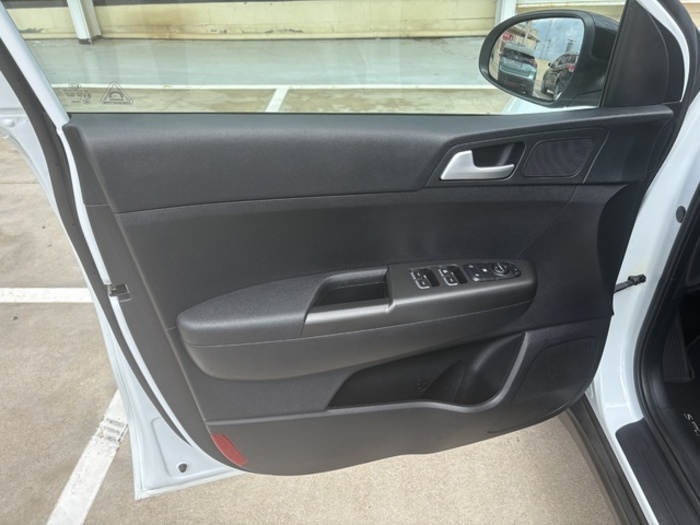 KiaSportage 1.6 GDi Drive 4x2 97 kW (132 CV) Vehículo usado en Barcelona - 30 KiaSportage 1.6 GDi Drive 4x2 97 kW (132 CV) Vehículo usado en Barcelona - 30