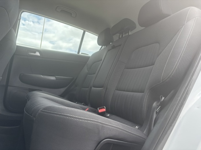 KiaSportage 1.6 GDi Drive 4x2 97 kW (132 CV) Vehículo usado en Barcelona - 33 KiaSportage 1.6 GDi Drive 4x2 97 kW (132 CV) Vehículo usado en Barcelona - 33