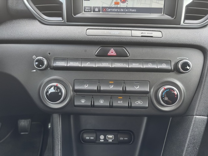 KiaSportage 1.6 GDi Drive 4x2 97 kW (132 CV) Vehículo usado en Barcelona - 41 KiaSportage 1.6 GDi Drive 4x2 97 kW (132 CV) Vehículo usado en Barcelona - 41