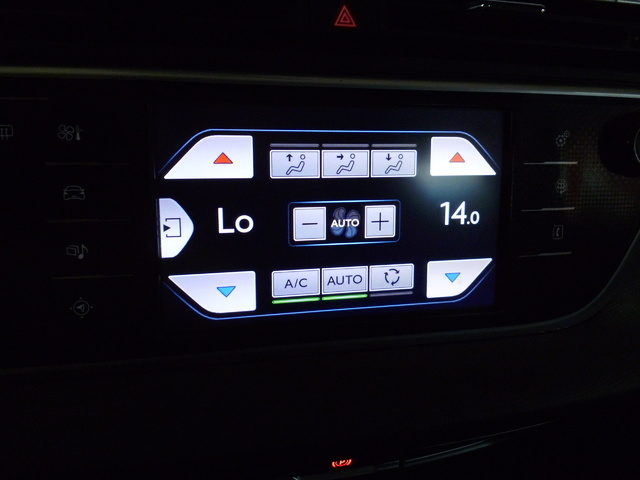 CitroenGrand C4 Picasso BlueHDi 150 Feel EAT6 110 kW (150 CV) Vehículo usado en Barcelona - 8 CitroenGrand C4 Picasso BlueHDi 150 Feel EAT6 110 kW (150 CV) Vehículo usado en Barcelona - 8