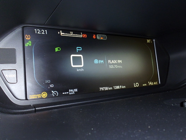 CitroenGrand C4 Picasso BlueHDi 150 Feel EAT6 110 kW (150 CV) Vehículo usado en Barcelona - 33 CitroenGrand C4 Picasso BlueHDi 150 Feel EAT6 110 kW (150 CV) Vehículo usado en Barcelona - 33