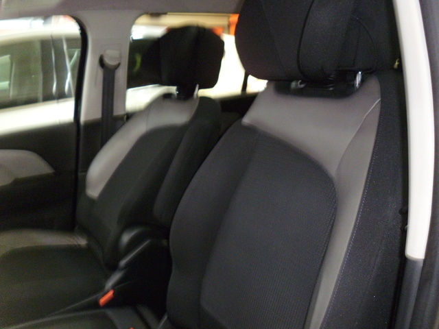 CitroenGrand C4 Picasso BlueHDi 150 Feel EAT6 110 kW (150 CV) Vehículo usado en Barcelona - 42