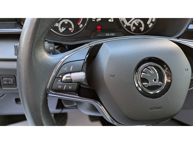 SkodaFabia 1.0 MPI Active 59 kW (80 CV) Vehículo usado en Barcelona - 17