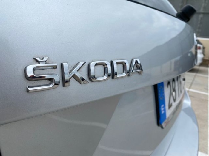 SkodaOctavia Combi 1.6 TDI Ambition 85 kW (115 CV) Vehículo usado en Barcelona - 6 SkodaOctavia Combi 1.6 TDI Ambition 85 kW (115 CV) Vehículo usado en Barcelona - 6