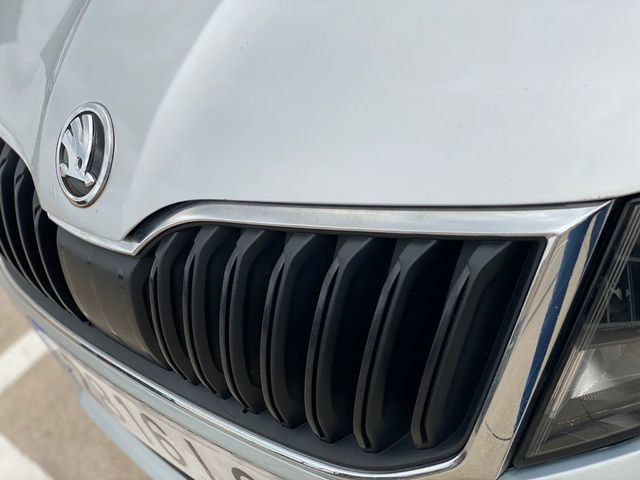 SkodaOctavia Combi 1.6 TDI Ambition 85 kW (115 CV) Vehículo usado en Barcelona - 10