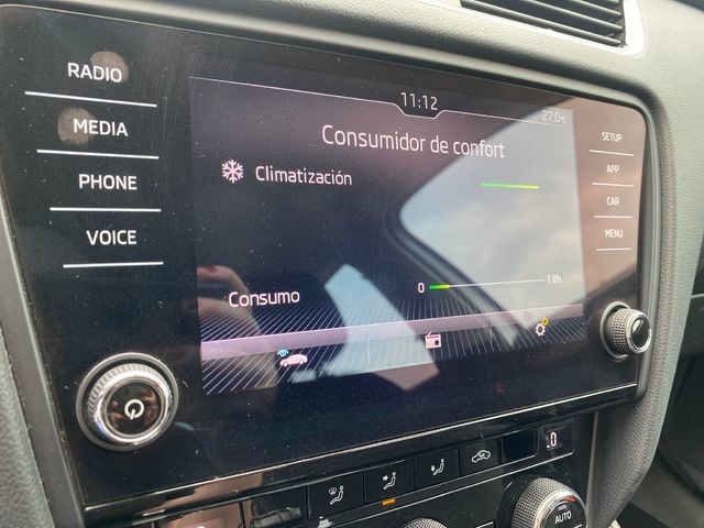 SkodaOctavia Combi 1.6 TDI Ambition 85 kW (115 CV) Vehículo usado en Barcelona - 24